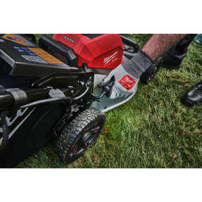 Tondeuse autotractée M18 FUEL™ 46 cm double batterie | M18 F2LM46