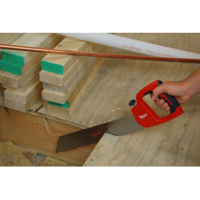 Scie à main PVC Milwaukee 48220212 | Coupe nette tuyauterie PVC