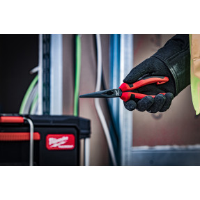 Pince à bec long Milwaukee 205 mm 4932492465 | FDS Pro