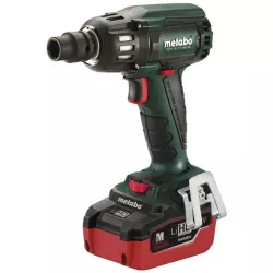 Boulonneuse à choc sur batterie 1/2'' 400Nm Metabo avec chargeur et batteries
