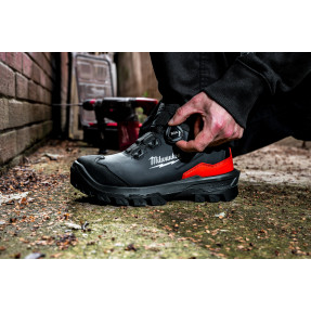 Chaussure Milwaukee ARMOURTRED™ S3S ESD – Sécurité BTP & Métiers de l'Eau