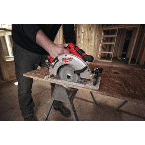 M18 BLCS66-502X : Scie circulaire brushless 190mm Milwaukee 18V