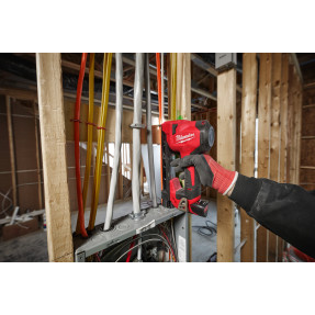 Agrafes câble Milwaukee P600 - Fixation câbles sur bois M12 BCST