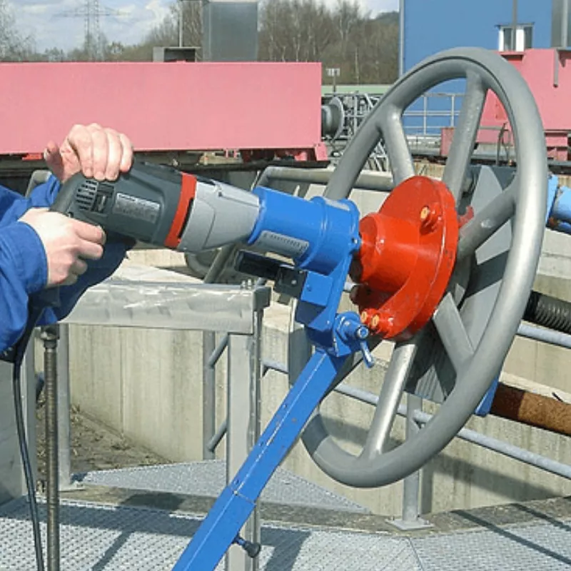 Adaptateur de manœuvre de grandes vannes à volant pour MF401